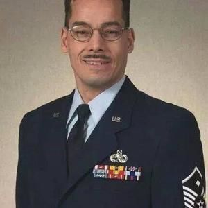 Meet your Posher, Raymond